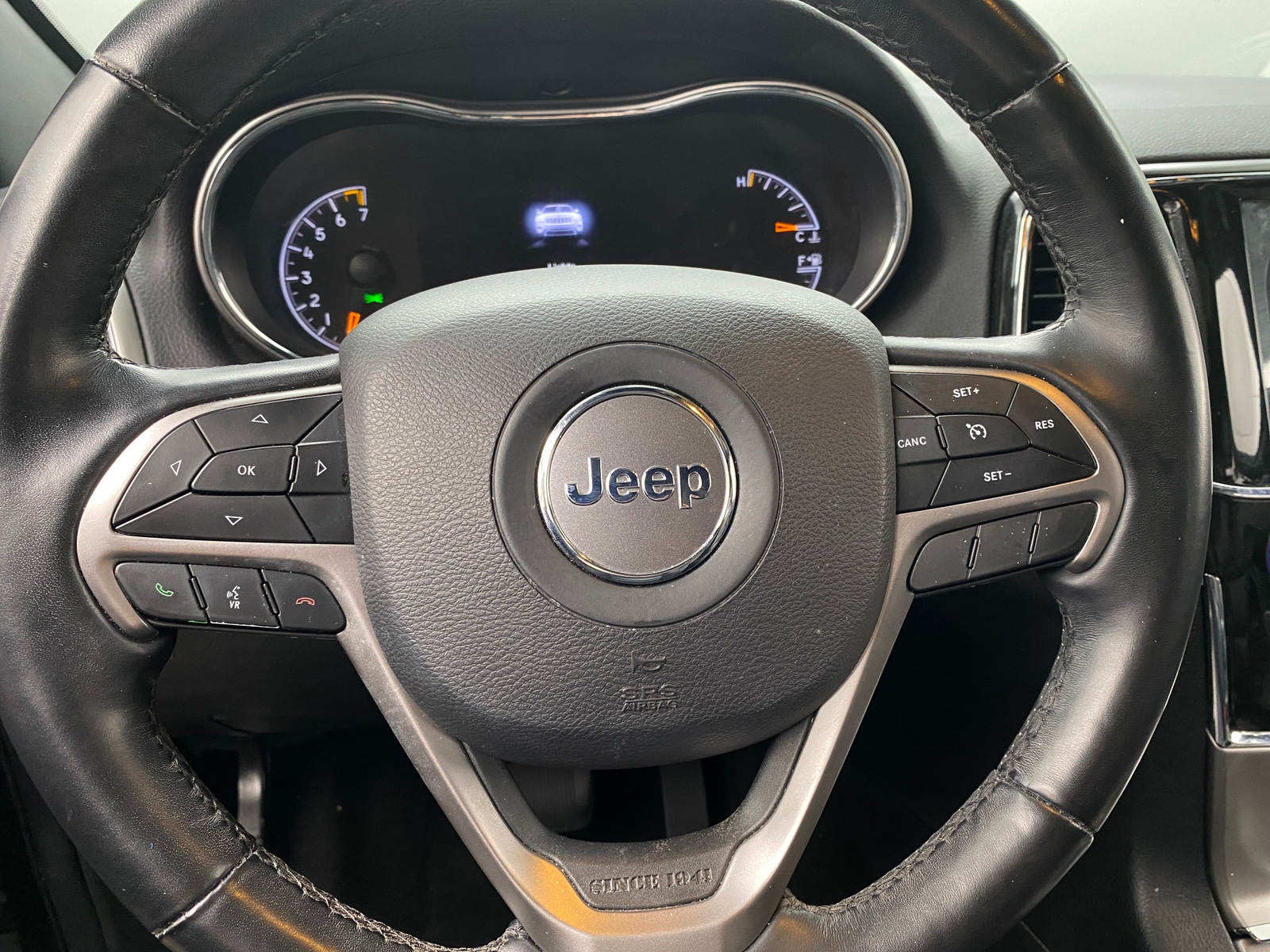 Thumbnail: 2021 Jeep Grand Cherokee - 4