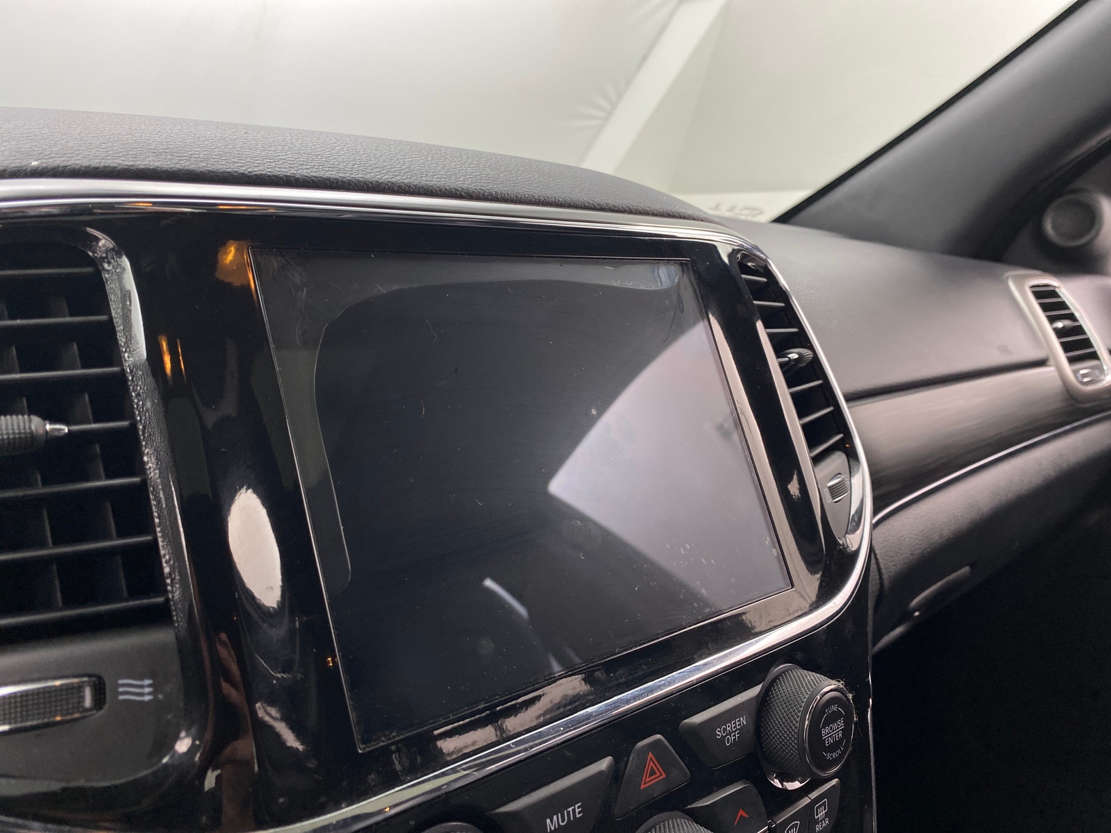 Thumbnail: 2021 Jeep Grand Cherokee - 3