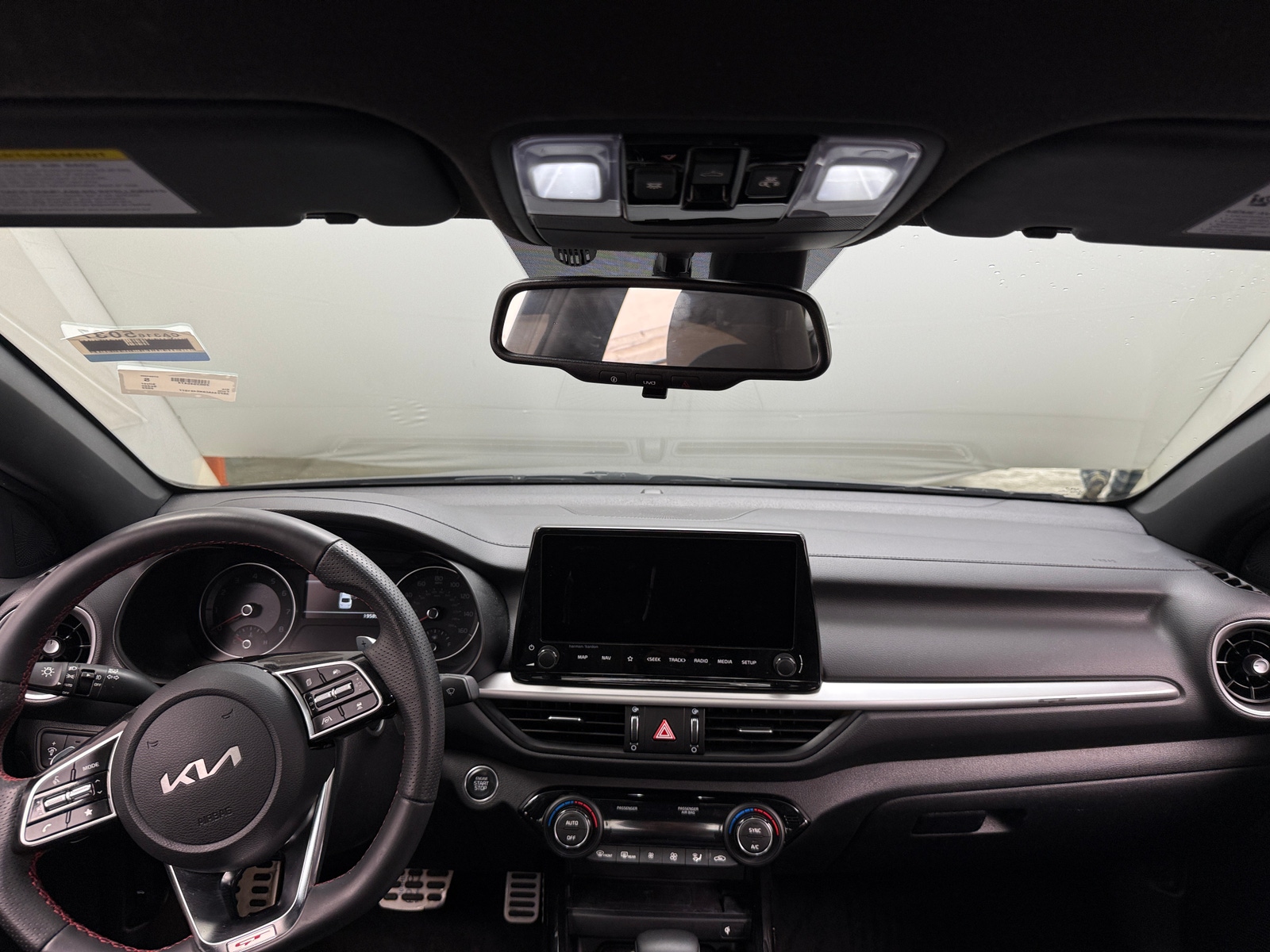 Thumbnail: 2022 Kia Forte - 3