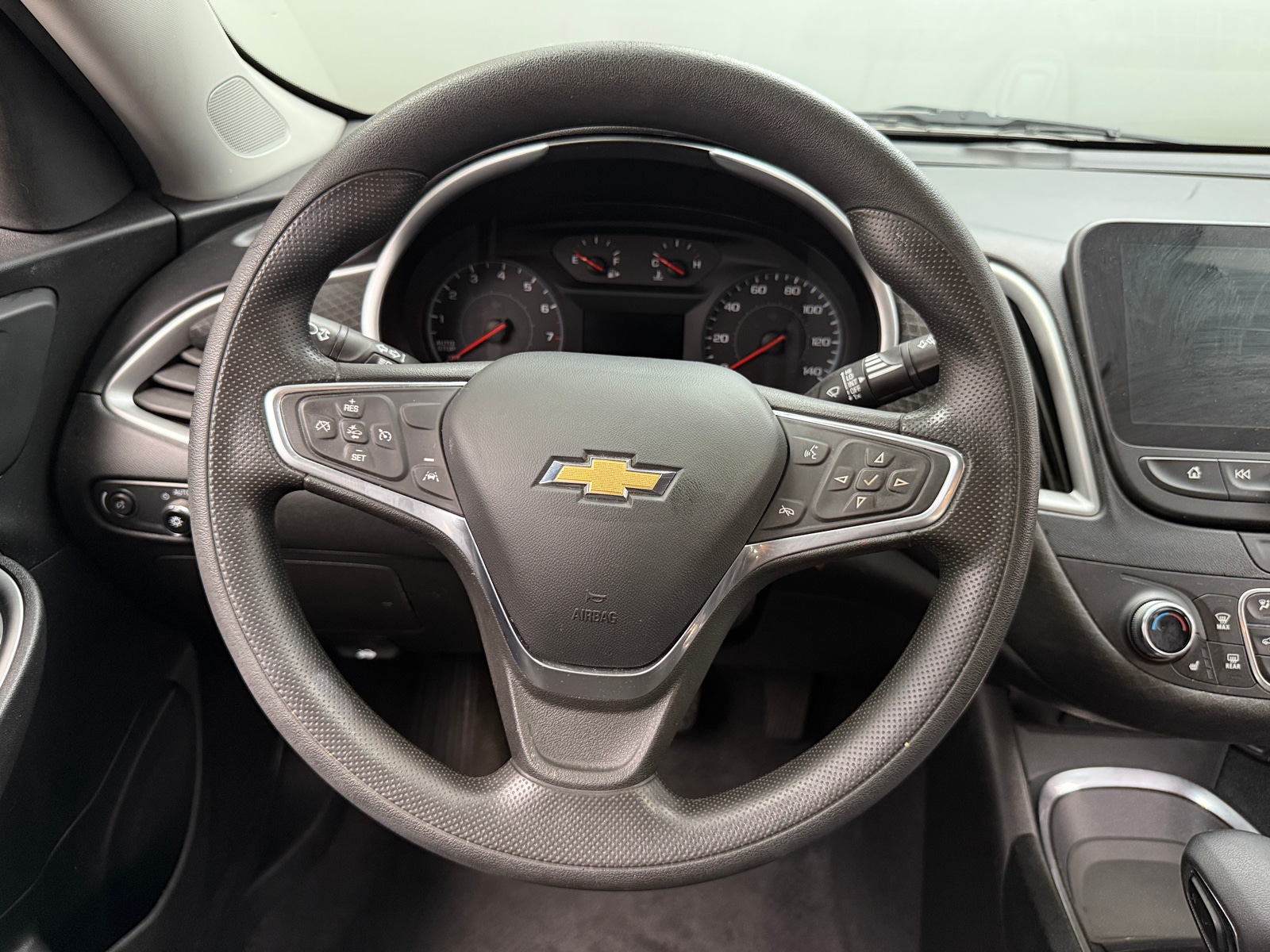 Thumbnail: 2023 Chevrolet Malibu - 5