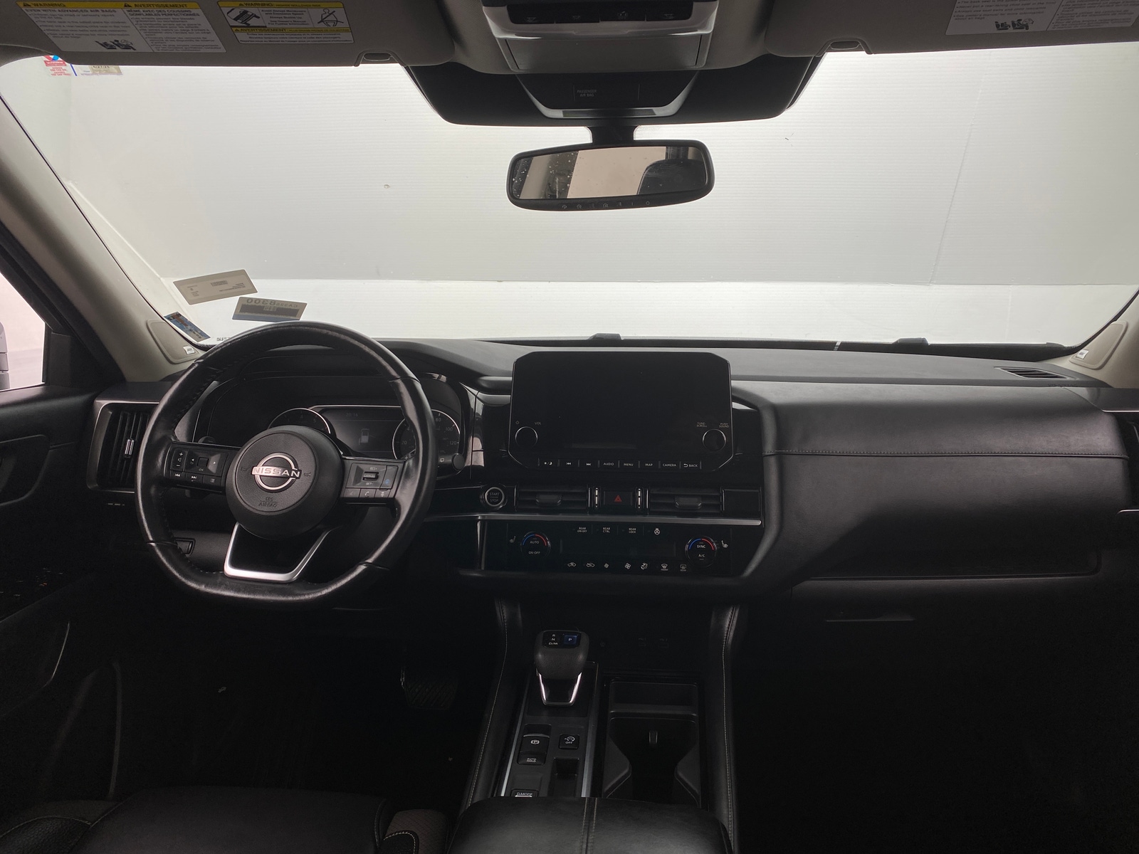 Thumbnail: 2022 Nissan Pathfinder - 2