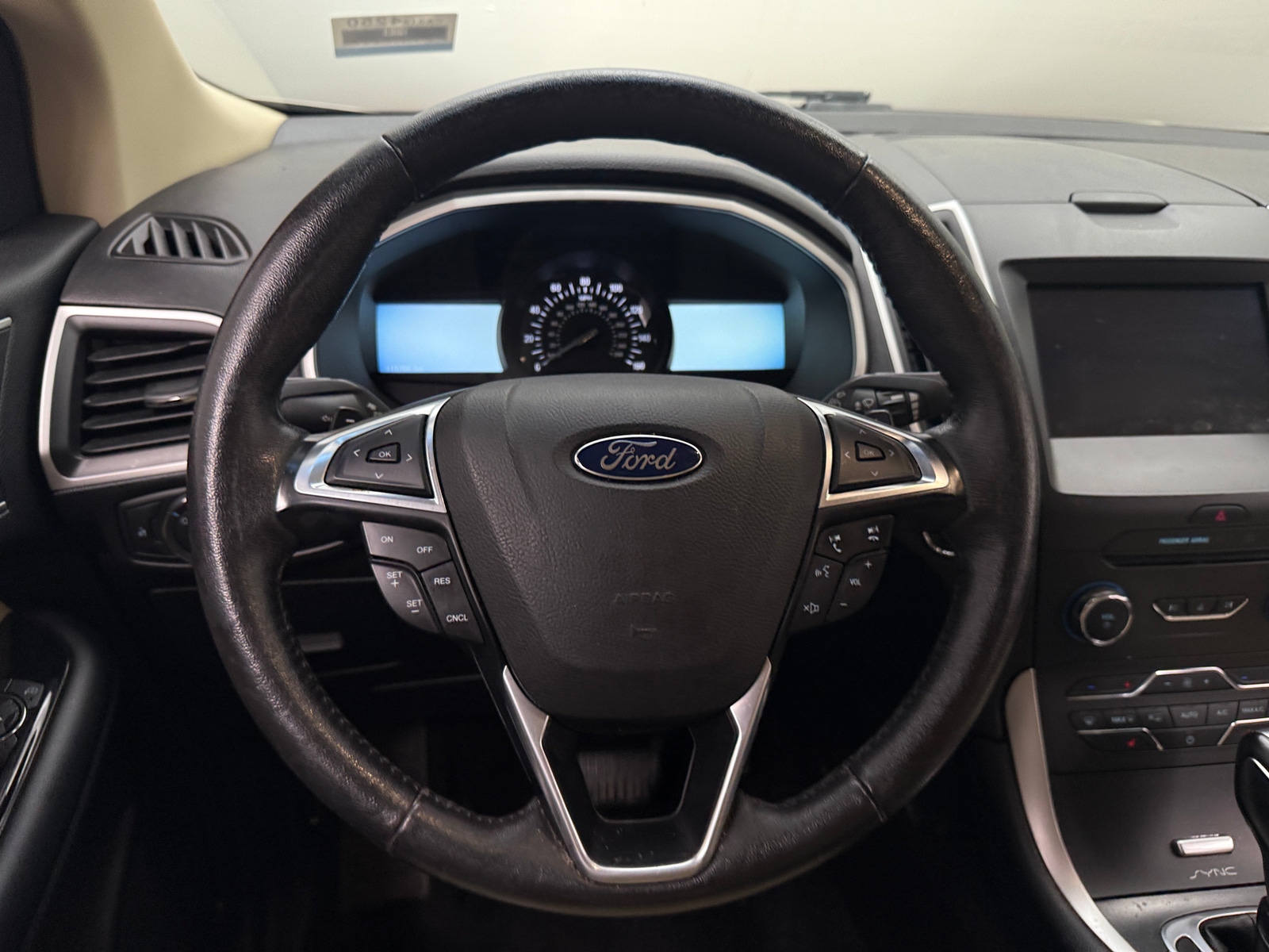 Thumbnail: 2017 Ford Edge - 4