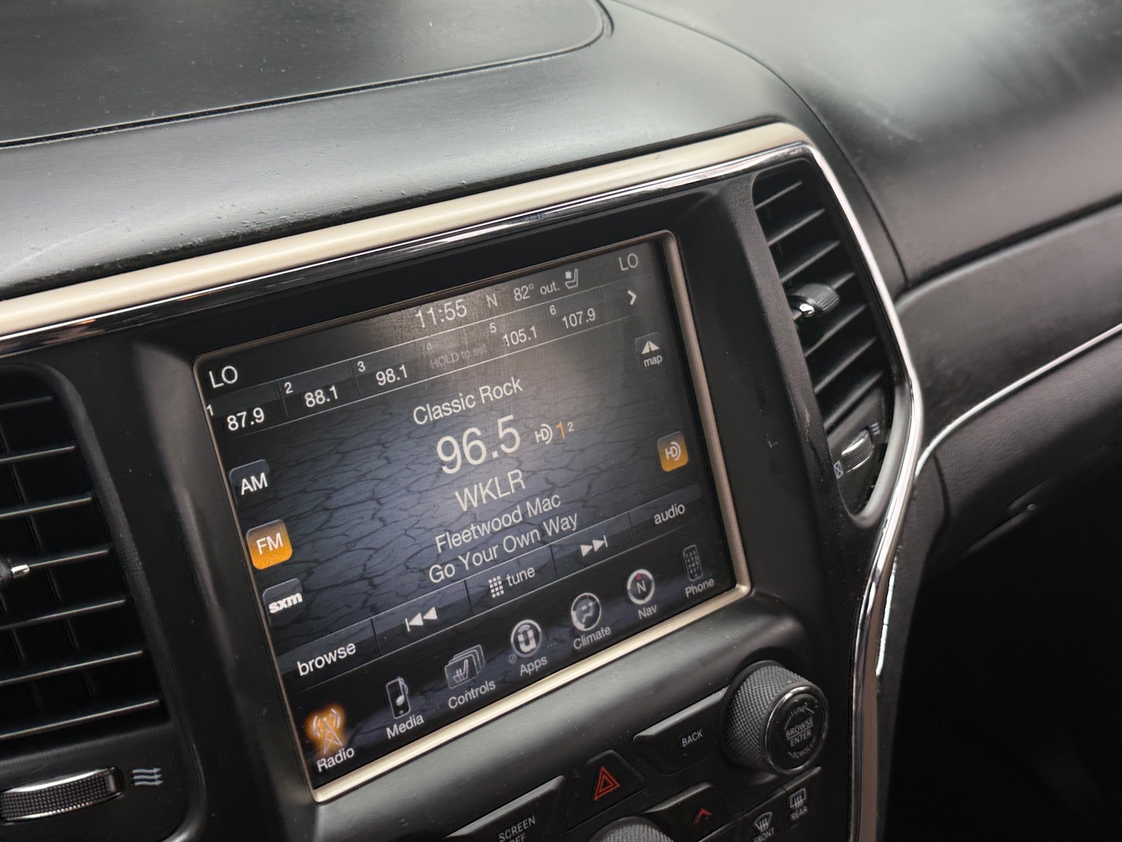Thumbnail: 2014 Jeep Grand Cherokee - 3