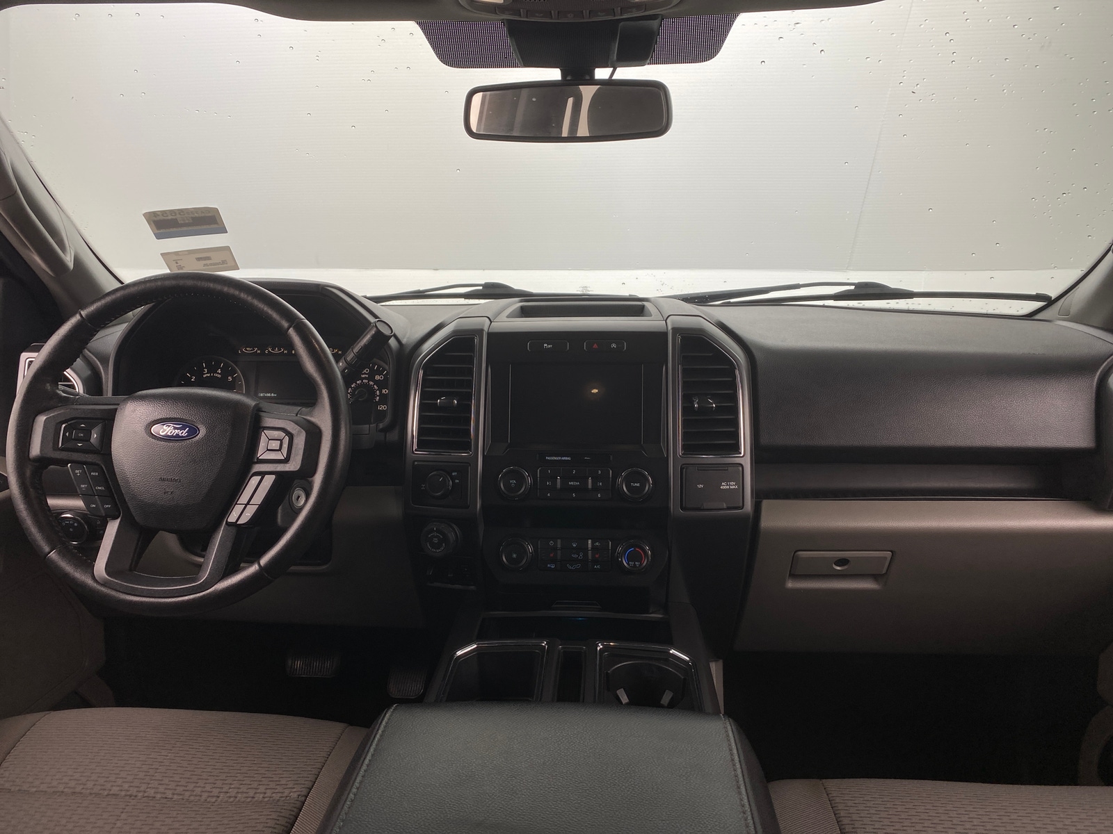 Thumbnail: 2019 Ford Econoline - 3