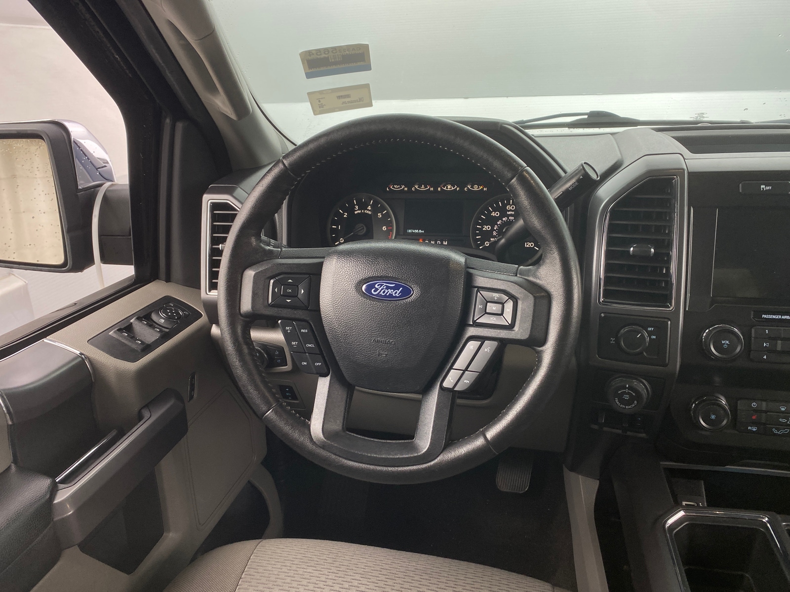 Thumbnail: 2019 Ford Econoline - 5