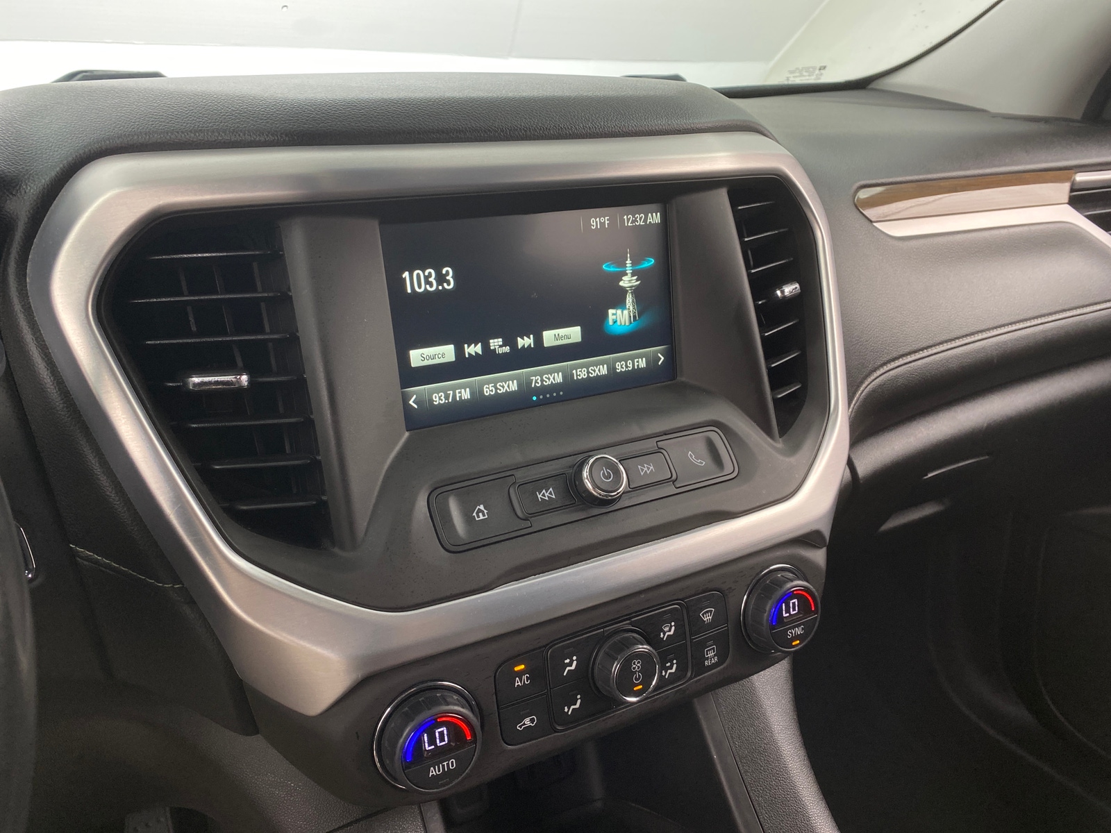 Thumbnail: 2018 GMC Acadia - 4