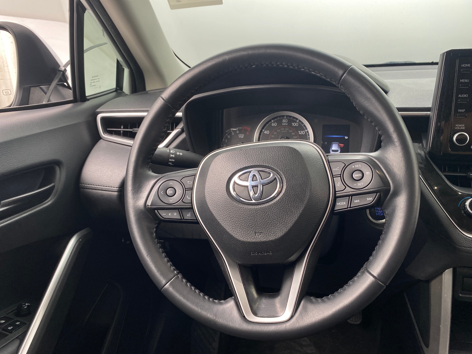 Thumbnail: 2022 Toyota Corolla Cross - 5