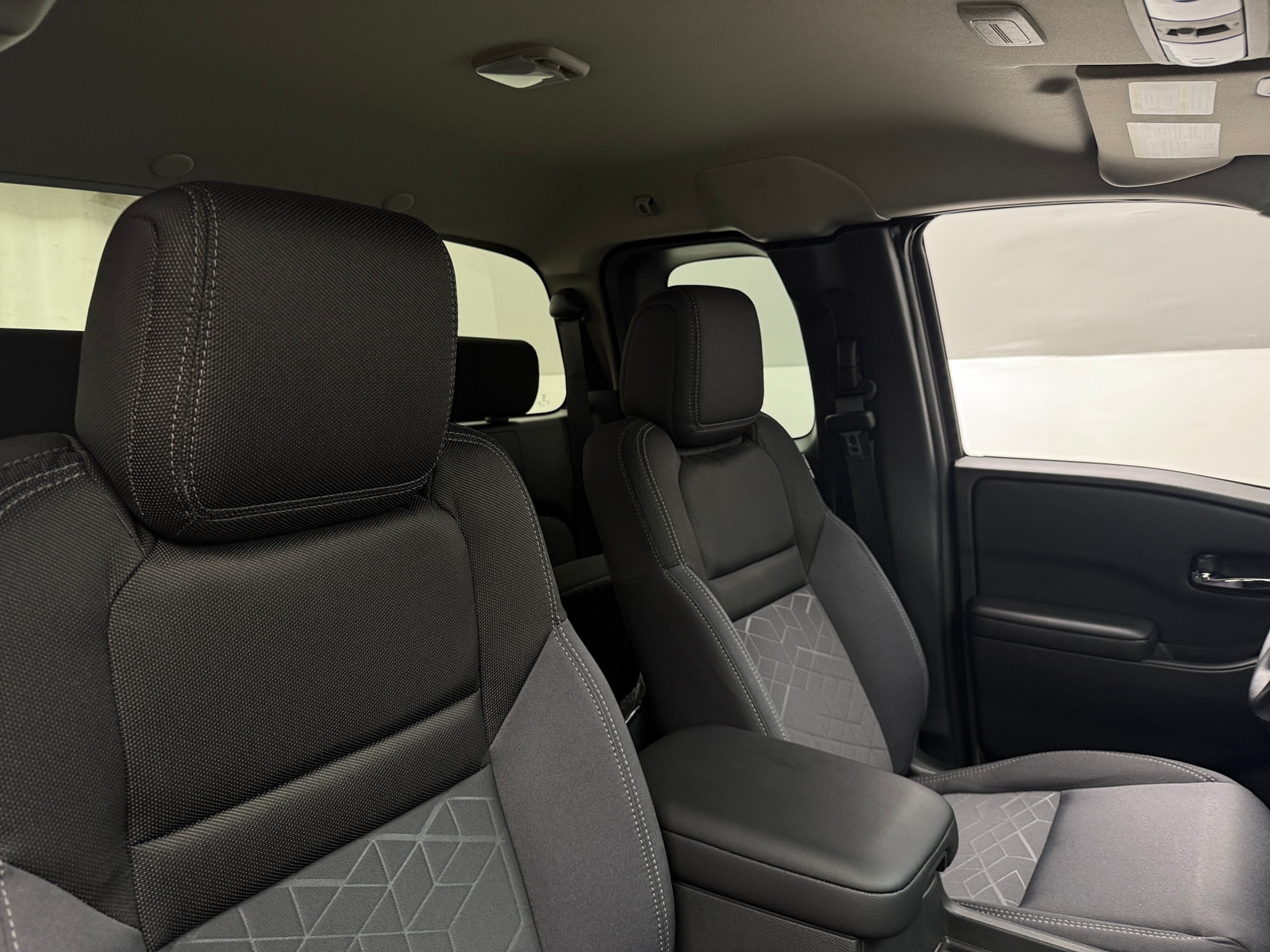 Thumbnail: 2025 Nissan Frontier - 2