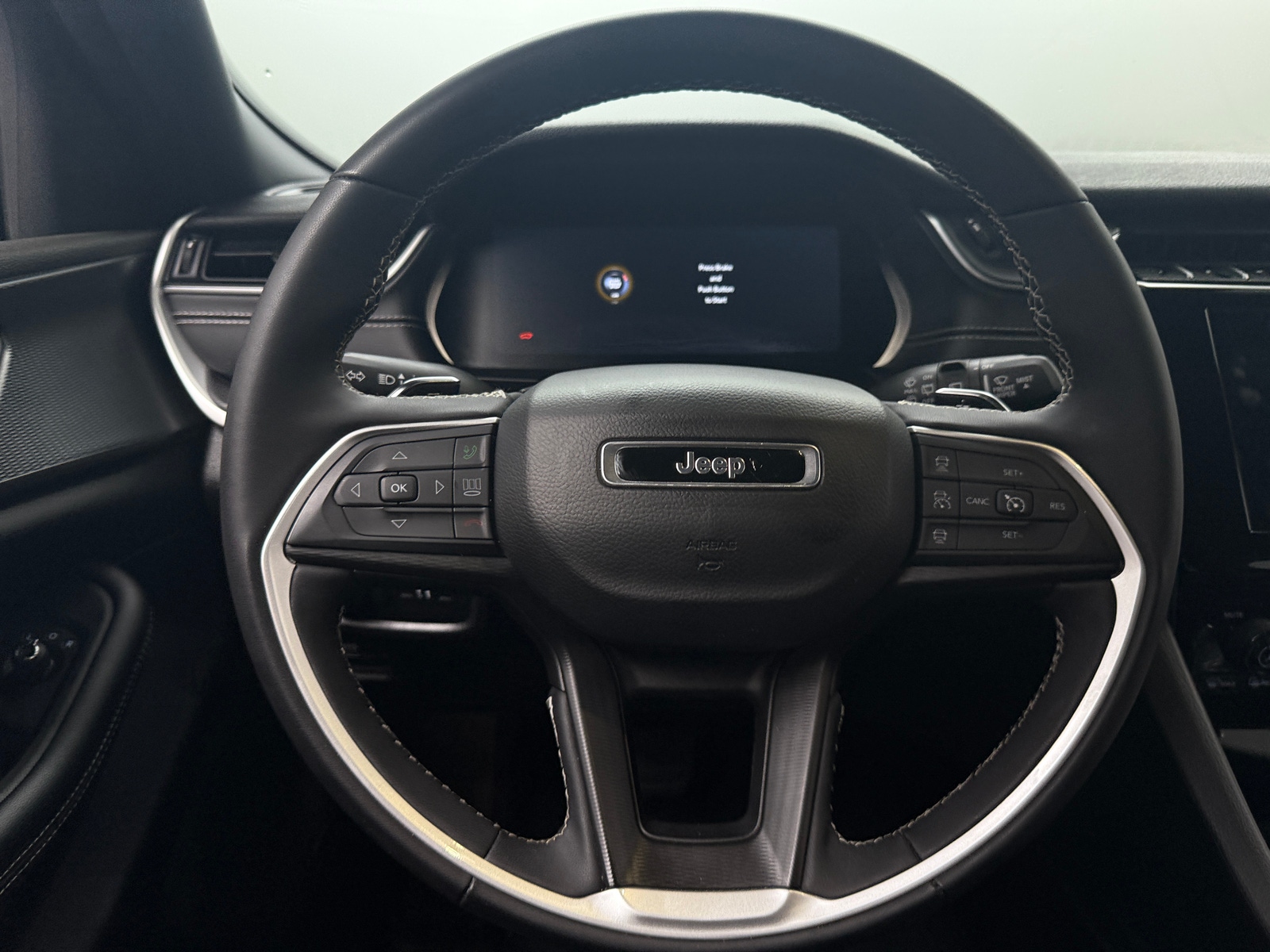 Thumbnail: 2024 Jeep Grand Cherokee L - 5
