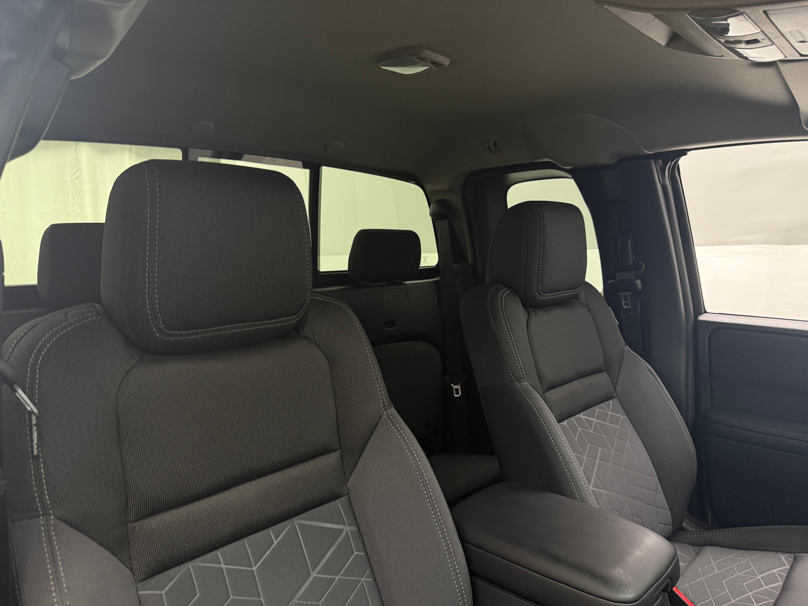 Thumbnail: 2025 Nissan Frontier - 2