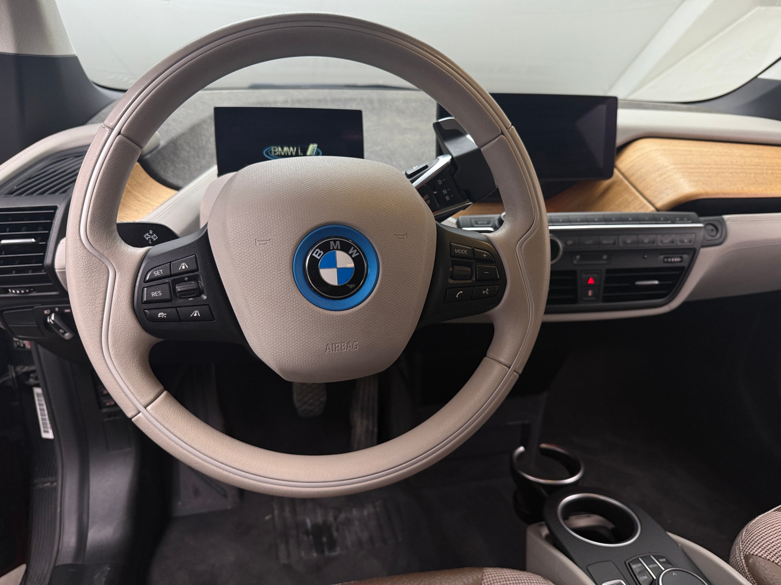 Thumbnail: 2018 BMW i3 - 4