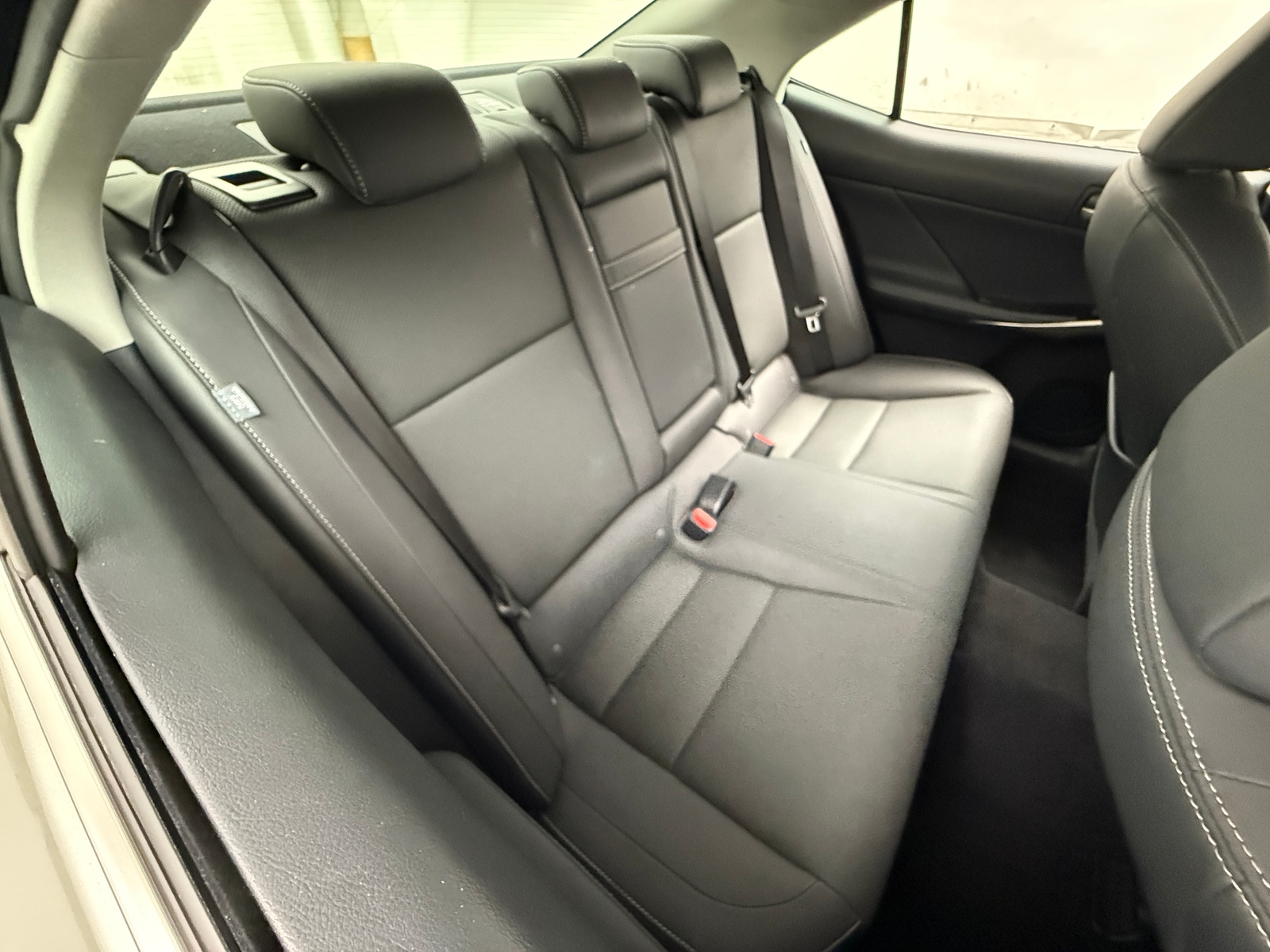 Thumbnail: 2019 Lexus IS - 5