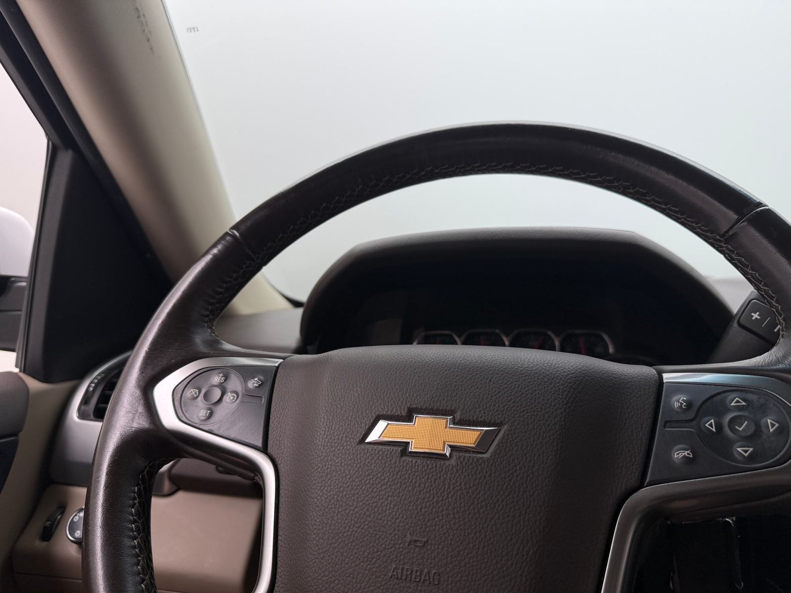 Thumbnail: 2019 Chevrolet Suburban - 4