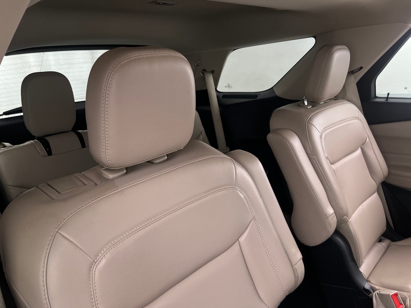 Thumbnail: 2021 Ford Explorer - 6