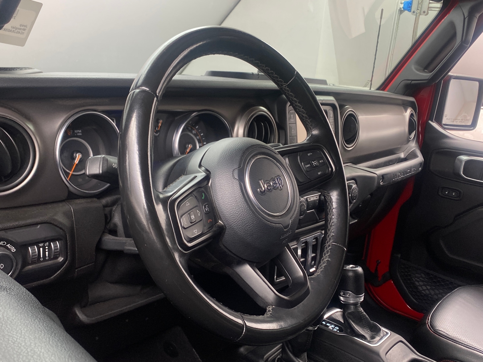 Thumbnail: 2019 Jeep Wrangler - 4
