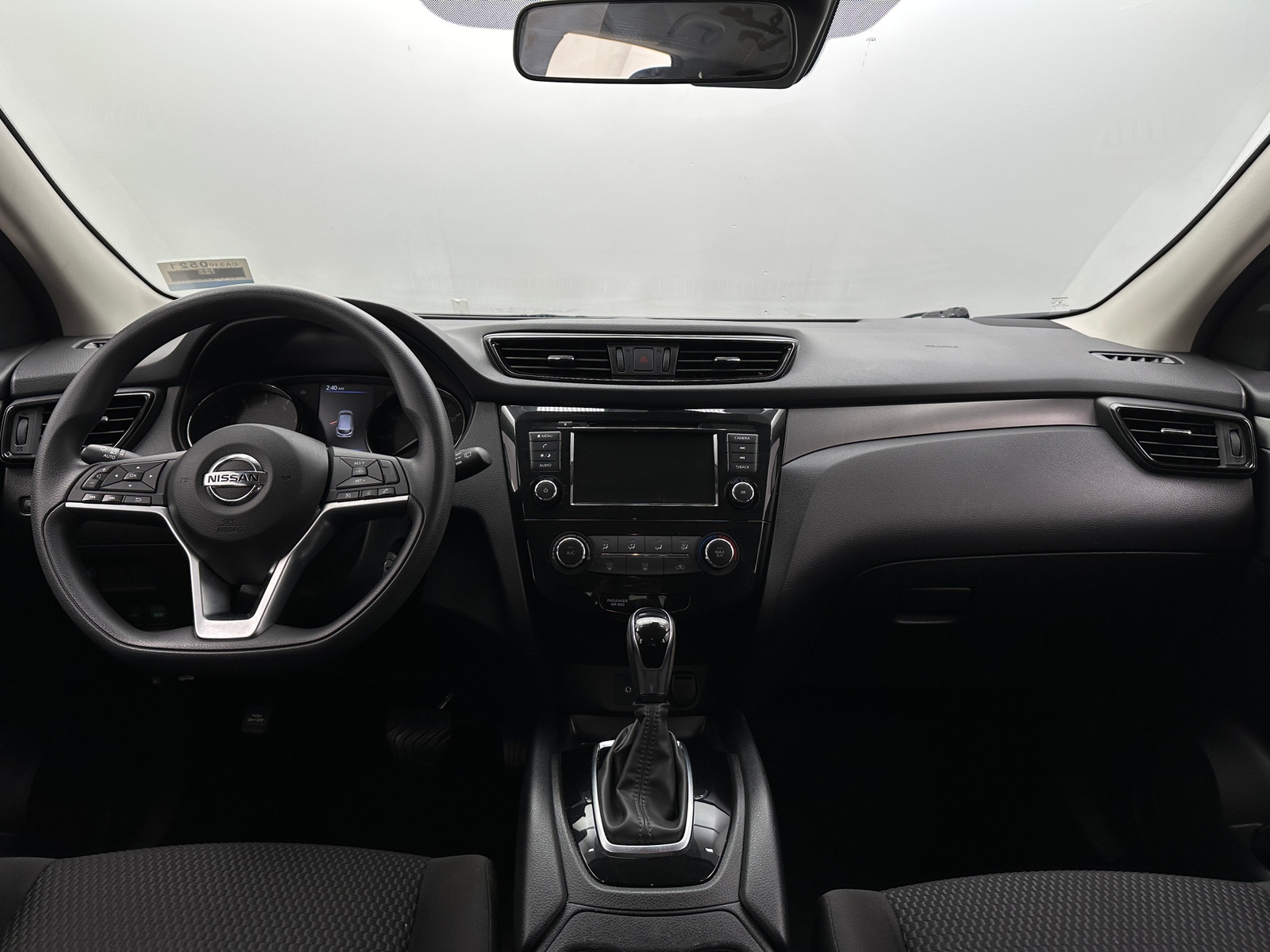 Thumbnail: 2020 Nissan Rogue Sport - 3