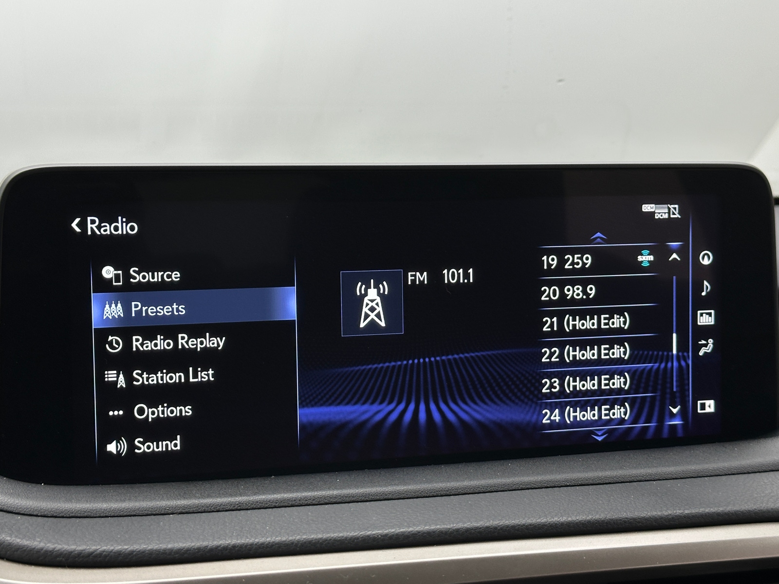 Thumbnail: 2020 Lexus RX - 4