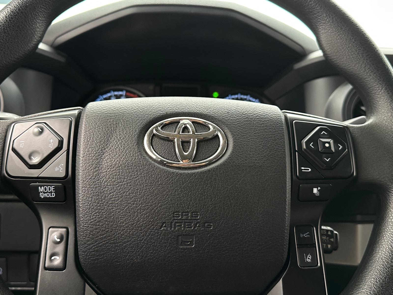 Thumbnail: 2022 Toyota Tacoma - 5