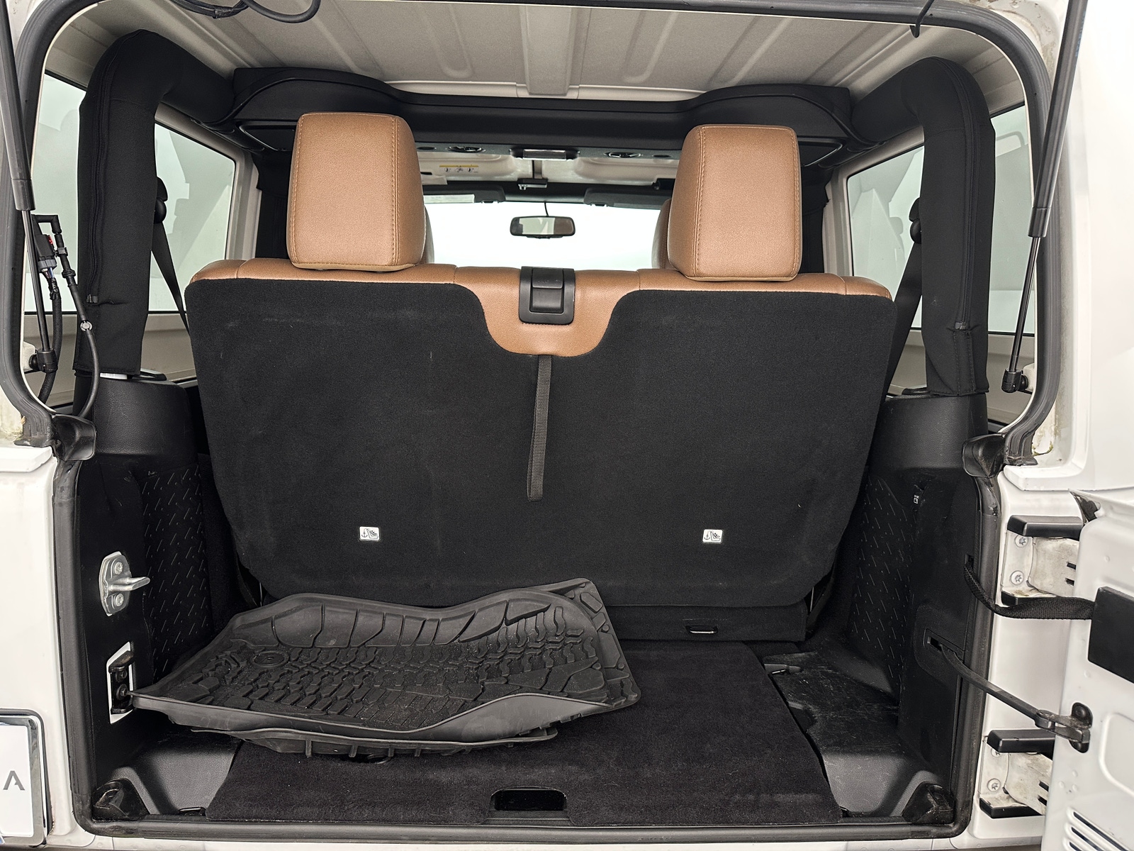 Thumbnail: 2017 Jeep Wrangler - 6