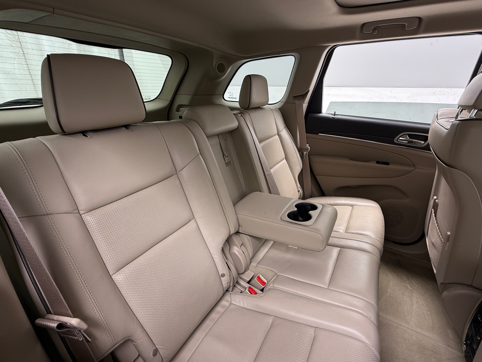 Thumbnail: 2015 Jeep Grand Cherokee - 5