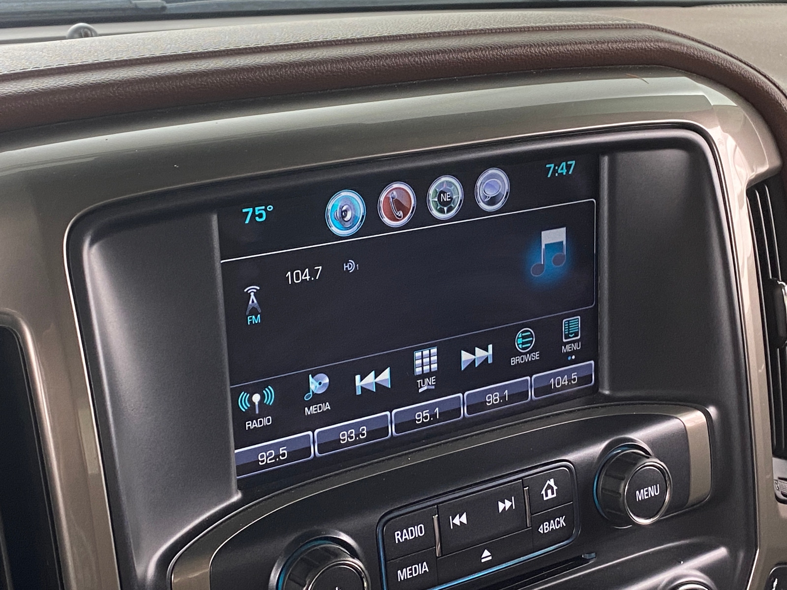 Thumbnail: 2018 Chevrolet Silverado 1500 - 3