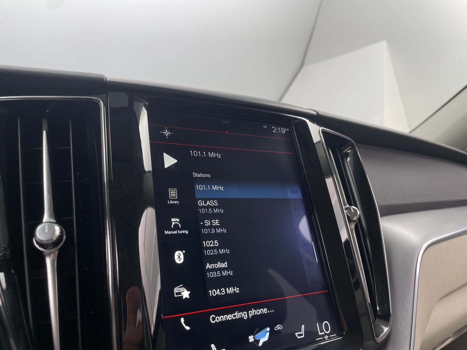 Thumbnail: 2018 Volvo XC60 - 3