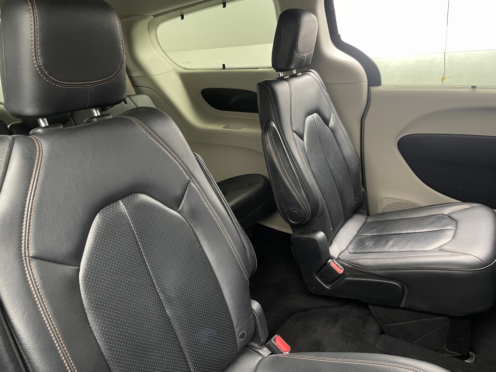 Thumbnail: 2019 Chrysler Pacifica - 5