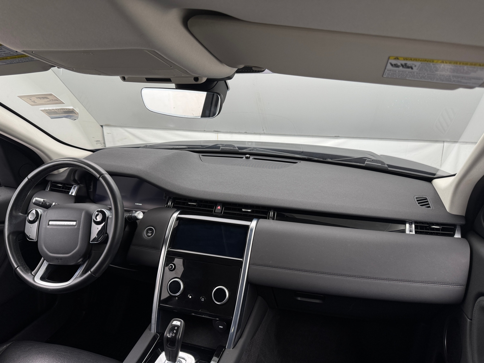 Thumbnail: 2020 Land Rover Discovery Sport - 2