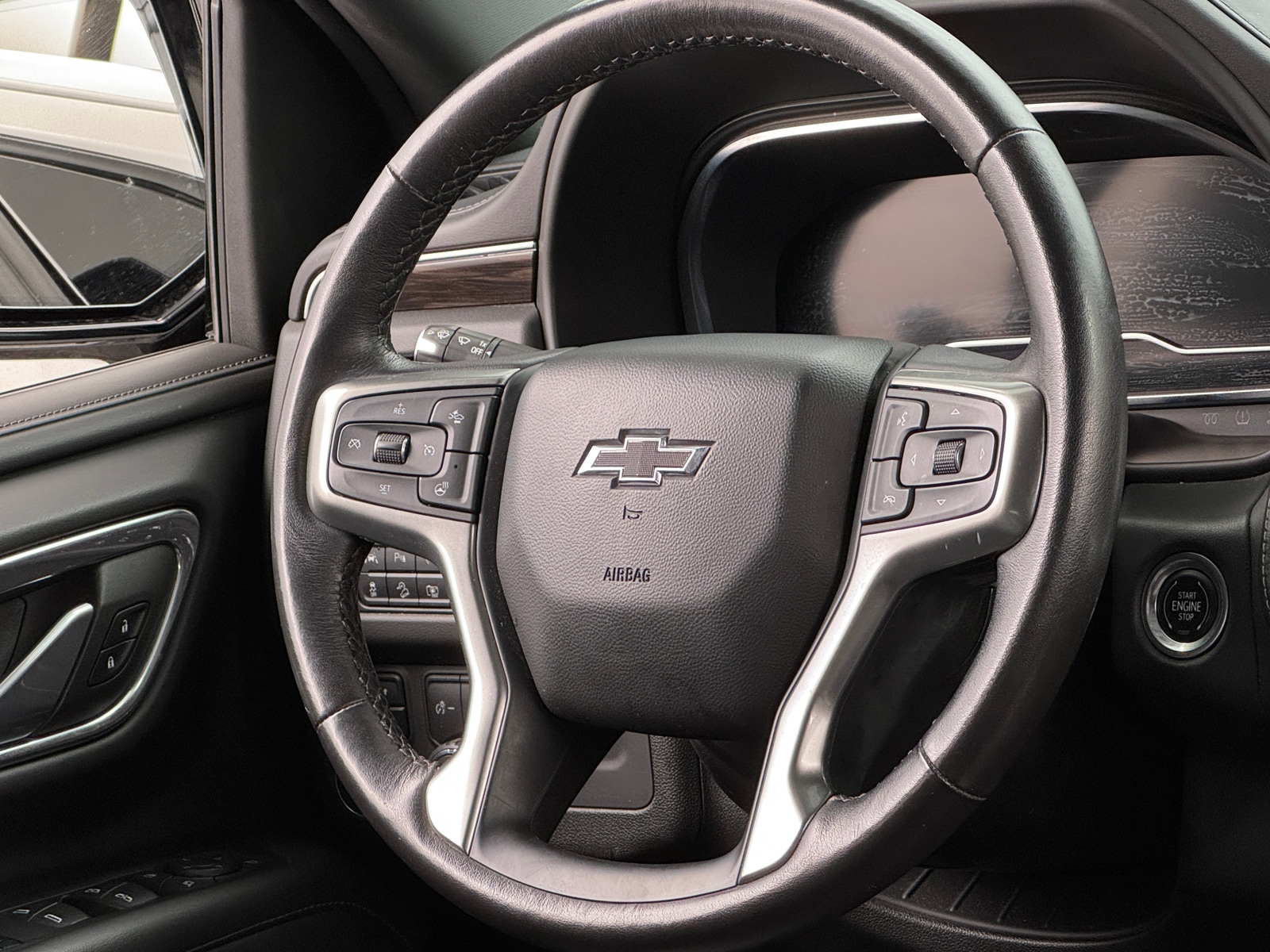 Thumbnail: 2023 Chevrolet Tahoe - 4