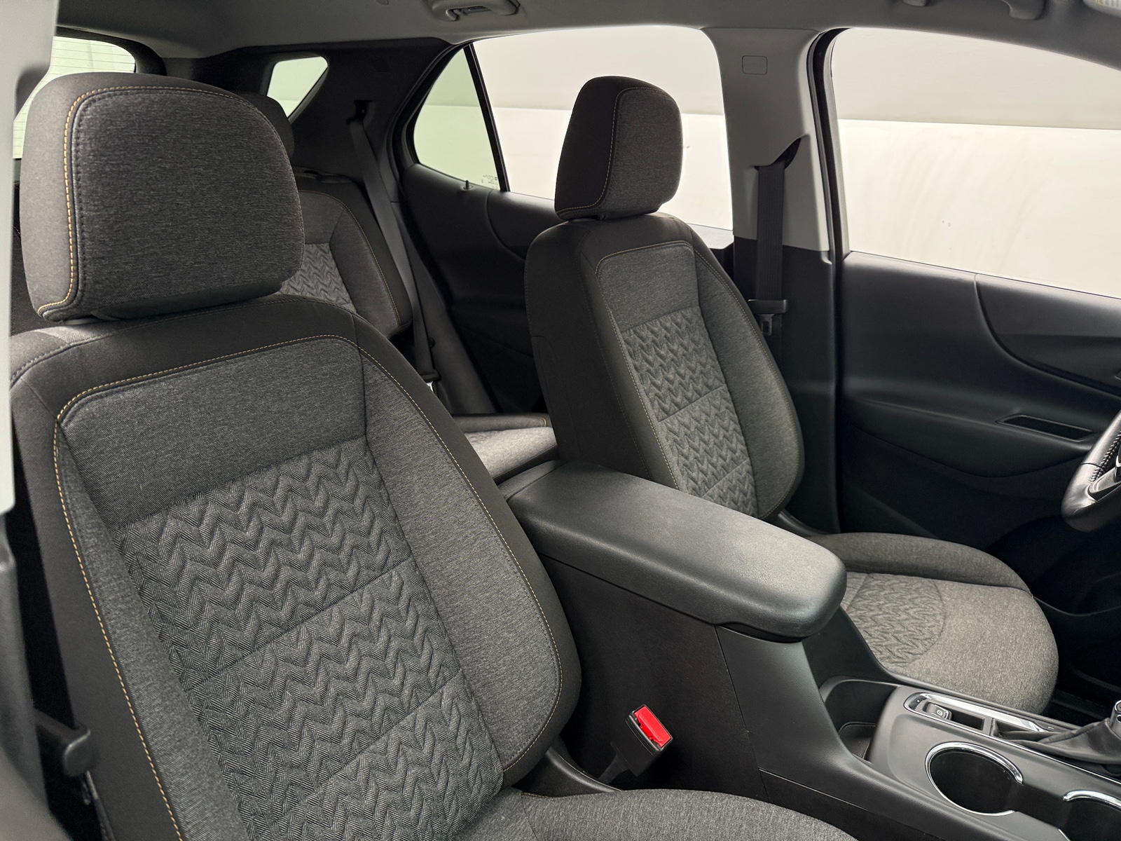Thumbnail: 2022 Chevrolet Equinox - 2