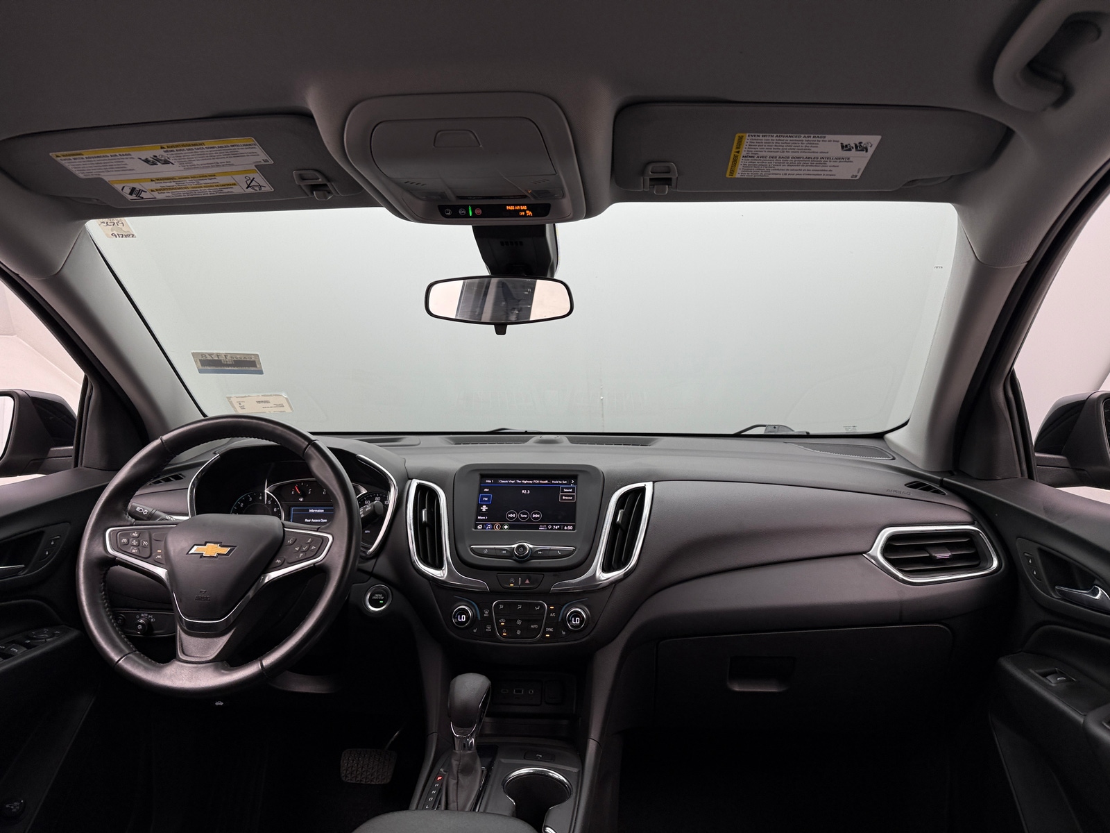 Thumbnail: 2022 Chevrolet Equinox - 3