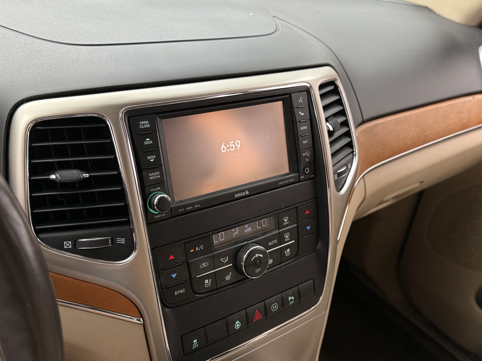 Thumbnail: 2012 Jeep Grand Cherokee - 4