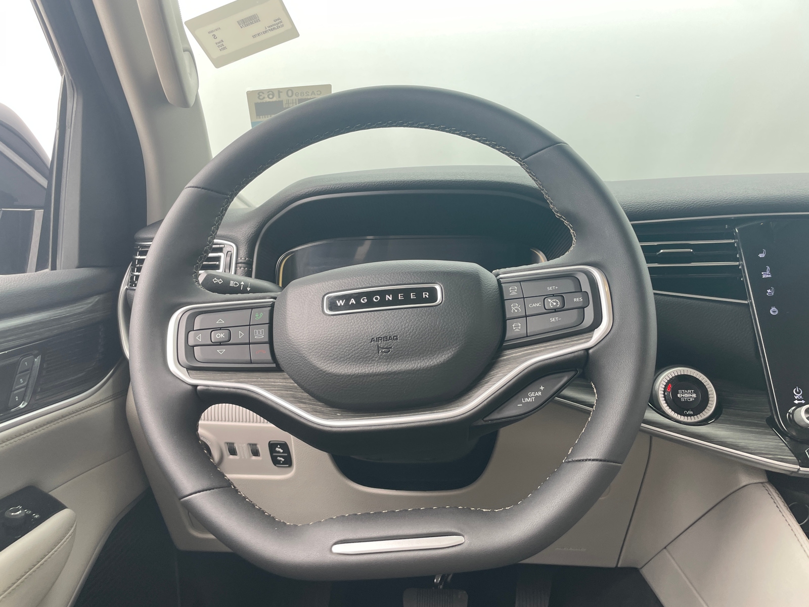 Thumbnail: 2024 Jeep Wagoneer - 4