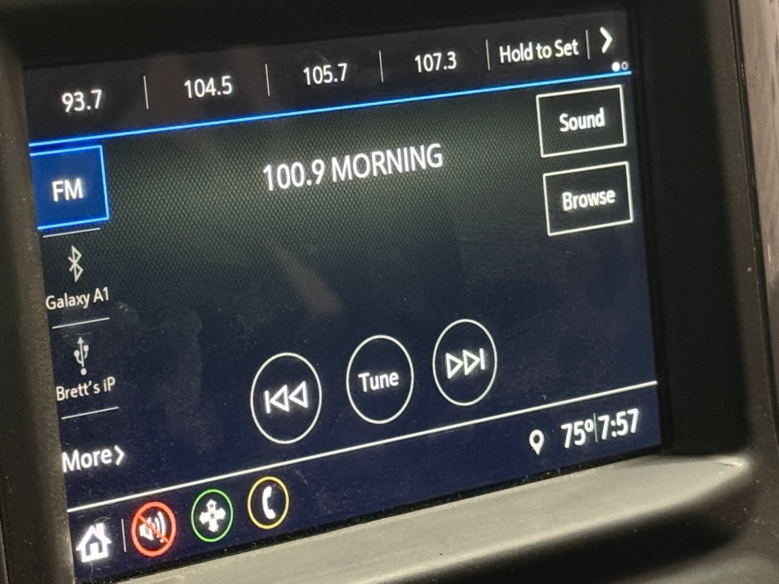 Thumbnail: 2019 Chevrolet Silverado 1500 - 4