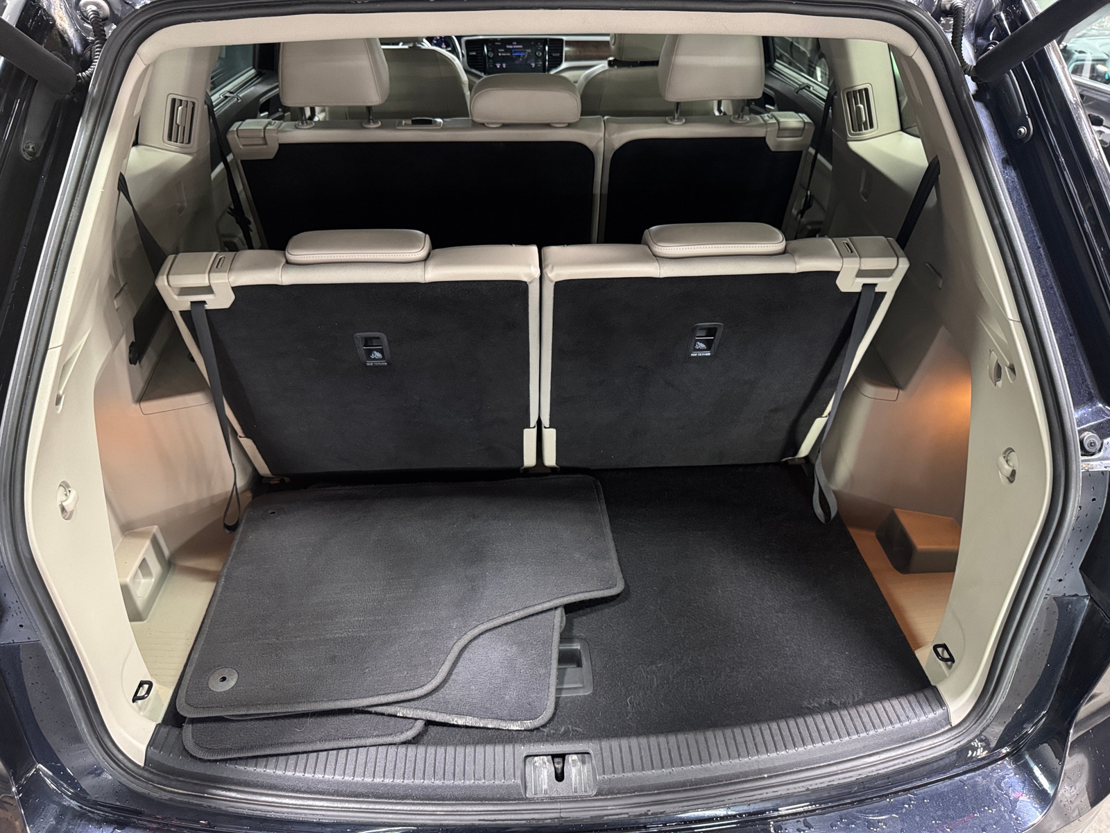 Thumbnail: 2018 Volkswagen Atlas - 6