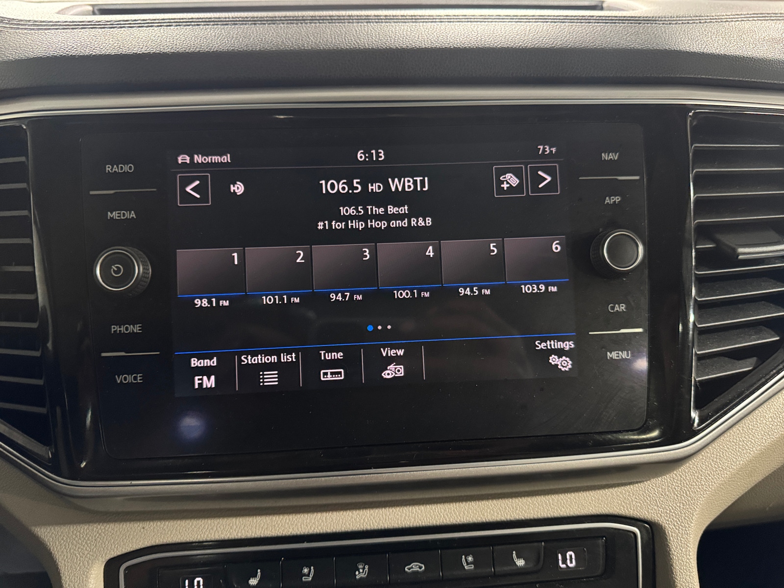 Thumbnail: 2018 Volkswagen Atlas - 3
