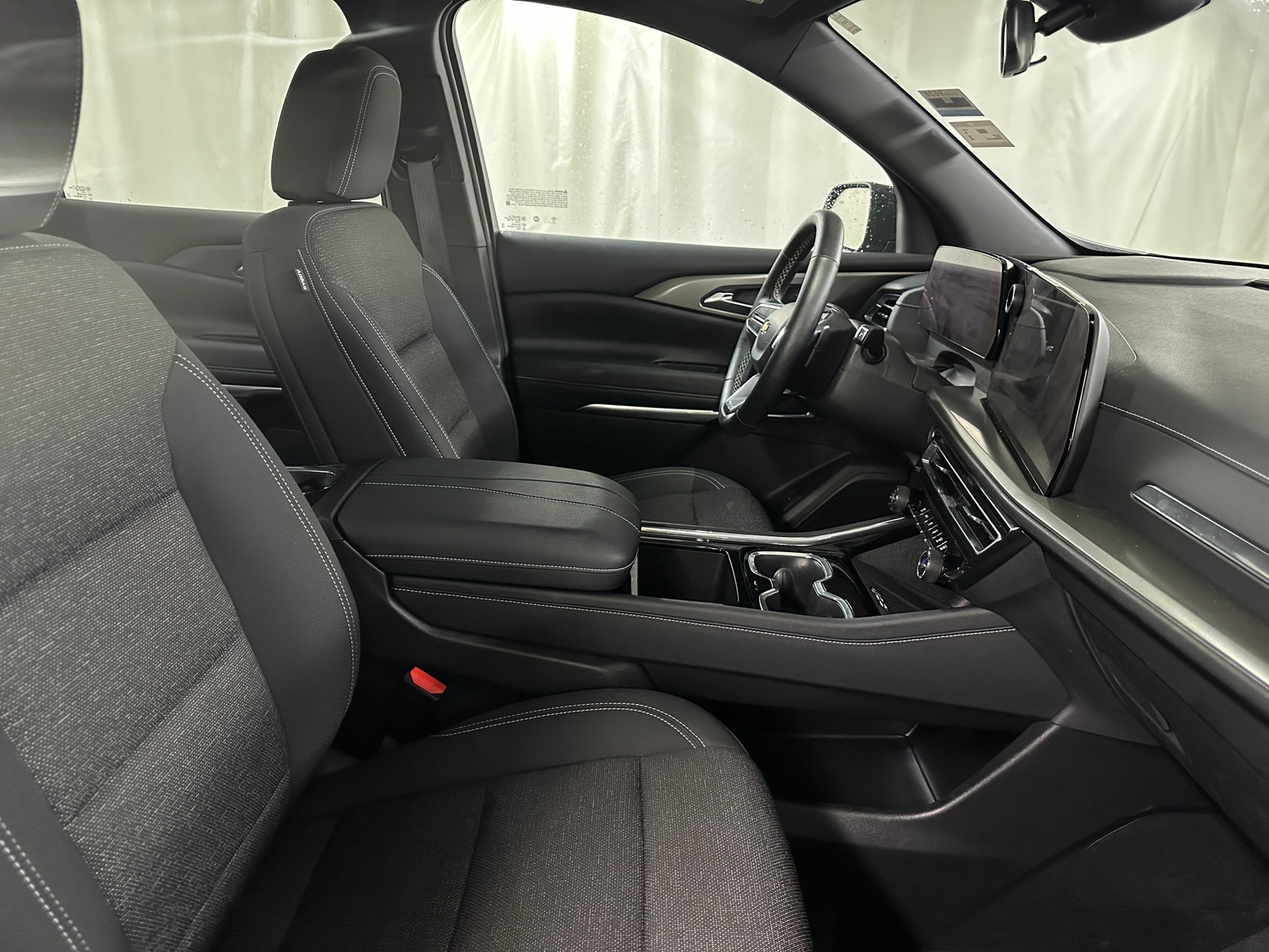 Thumbnail: 2025 Chevrolet Traverse - 2