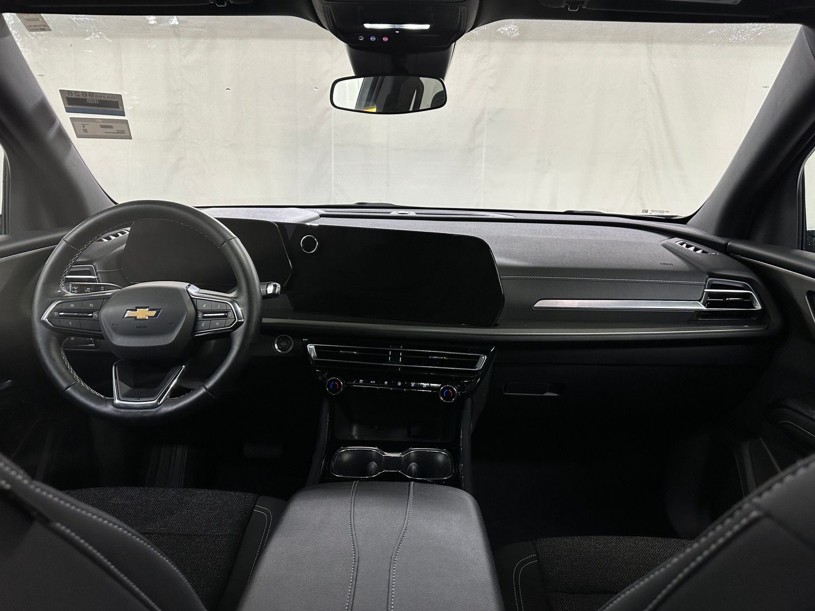 Thumbnail: 2025 Chevrolet Traverse - 3