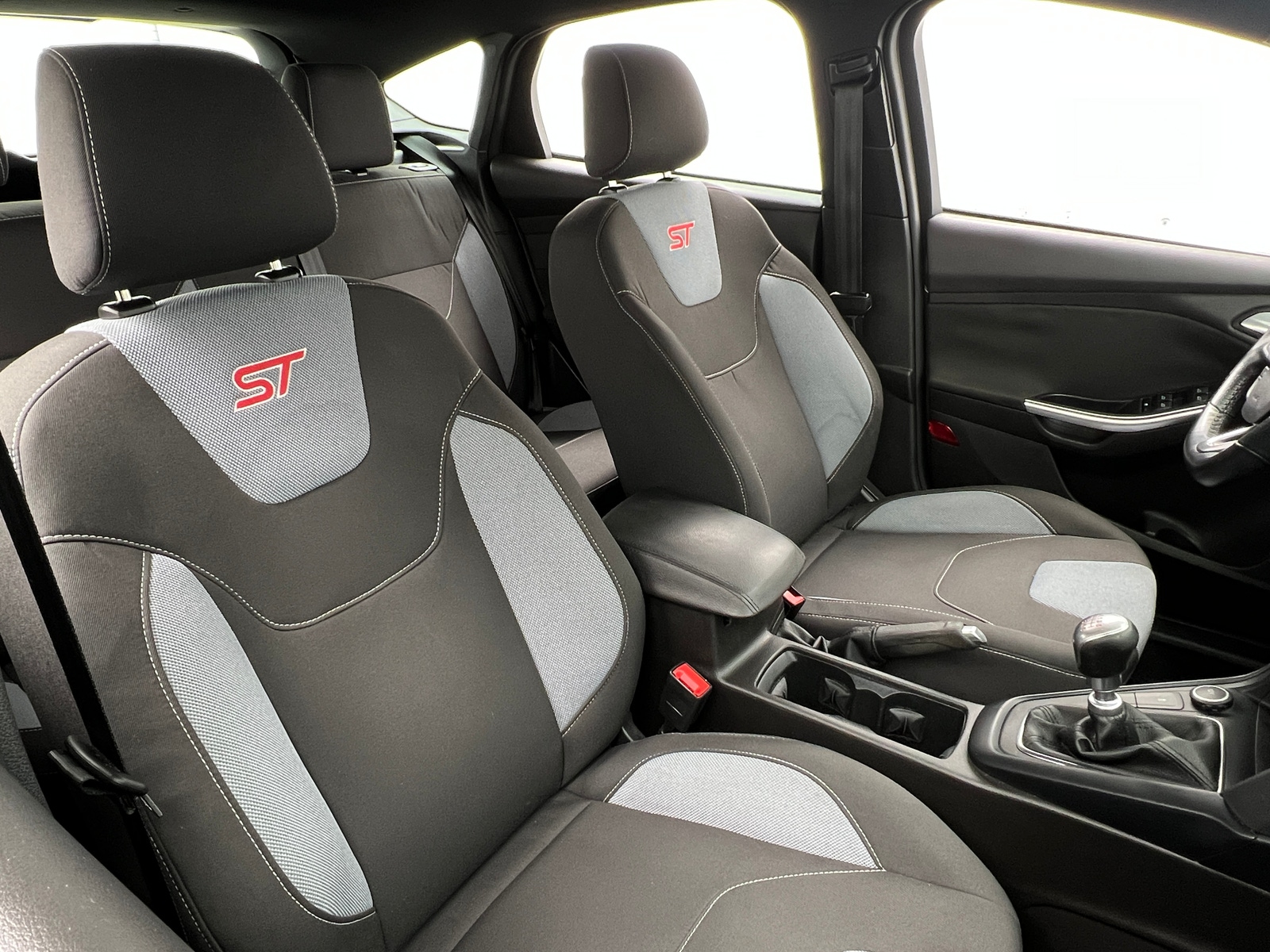 Thumbnail: 2016 Ford Focus - 2