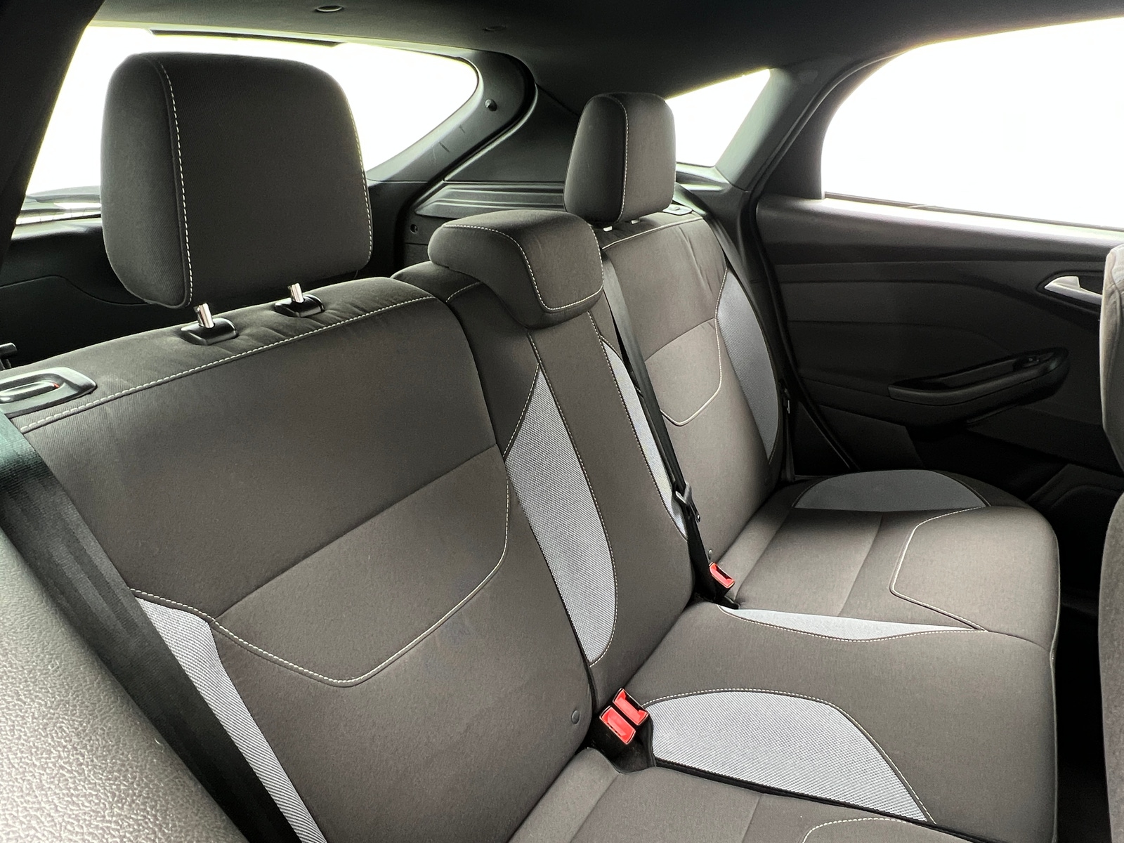 Thumbnail: 2016 Ford Focus - 6