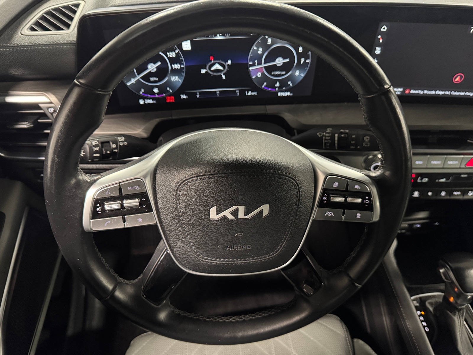 Thumbnail: 2023 Kia Telluride - 4