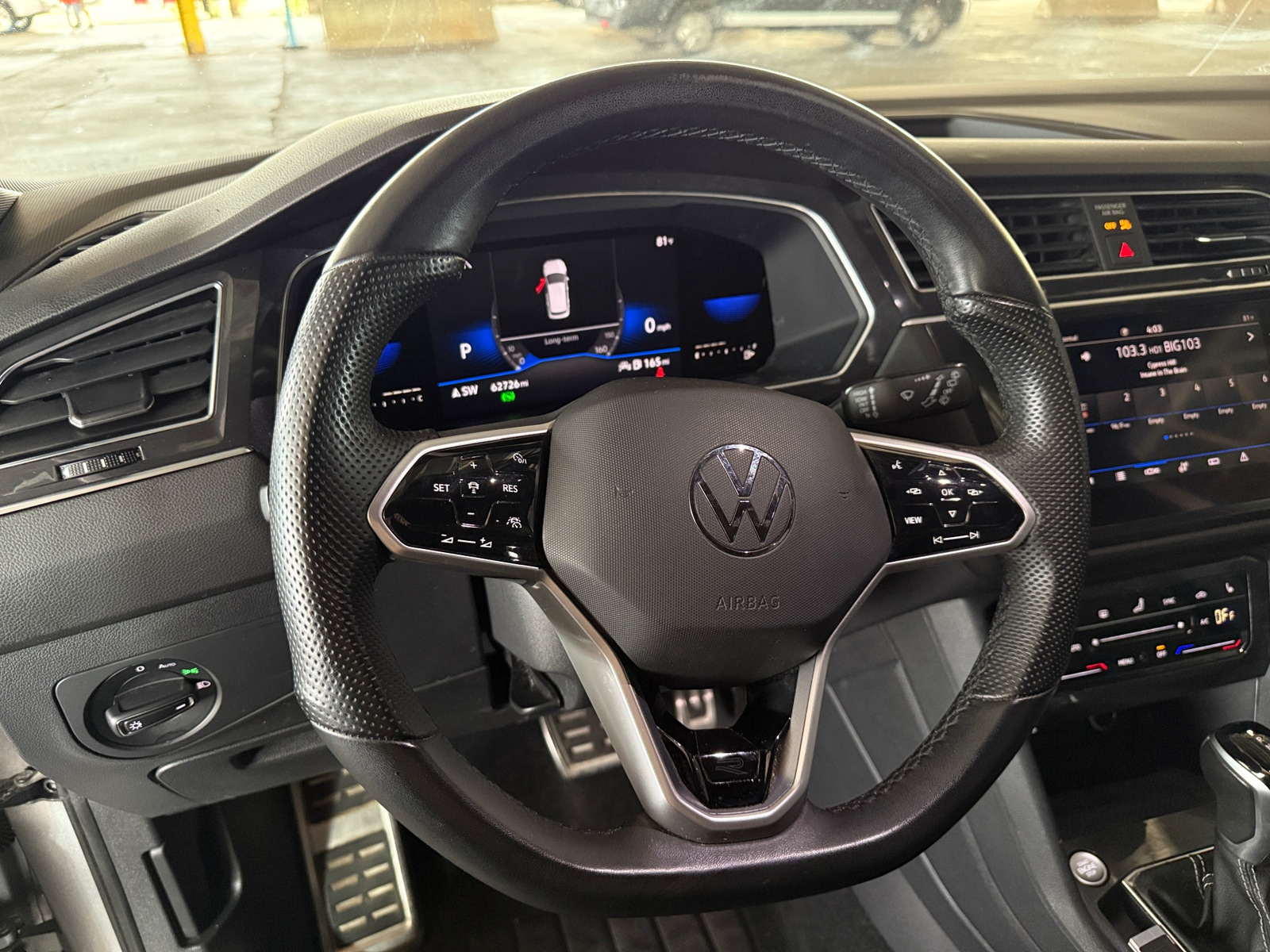 Thumbnail: 2022 Volkswagen Tiguan - 4