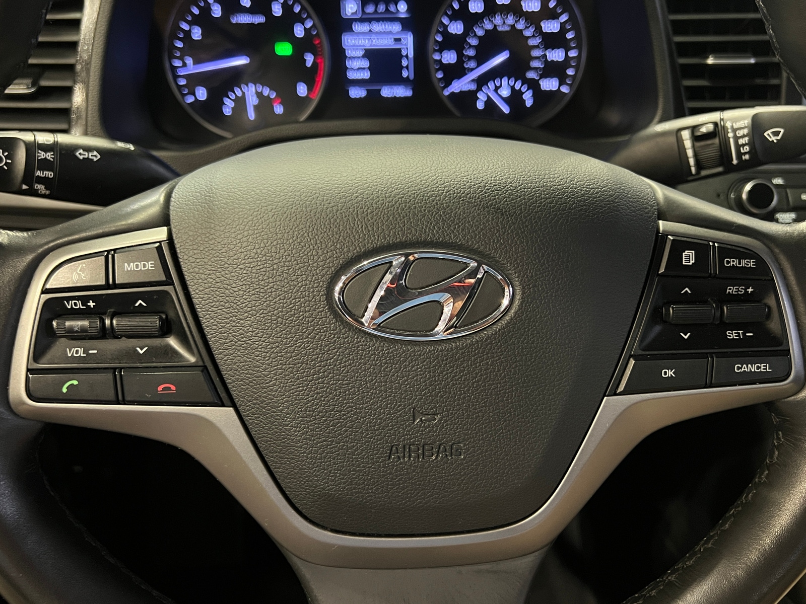 Thumbnail: 2018 Hyundai Elantra - 5