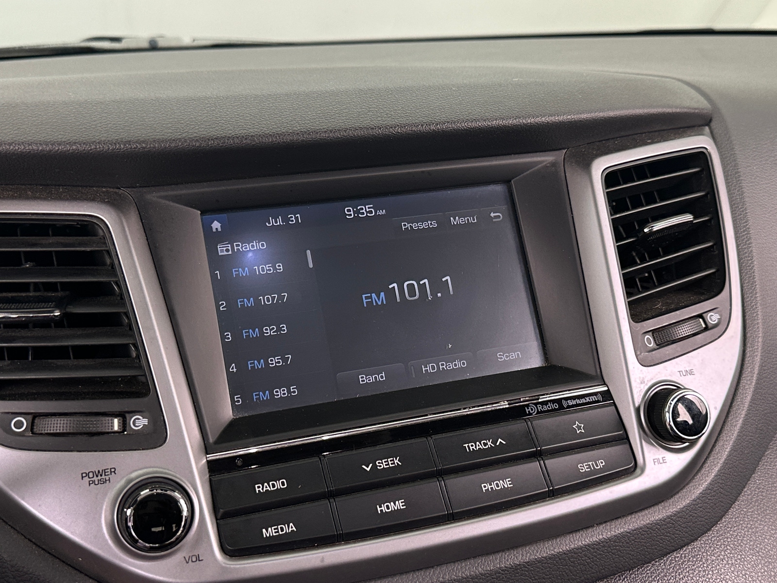 Thumbnail: 2018 Hyundai Tucson - 4