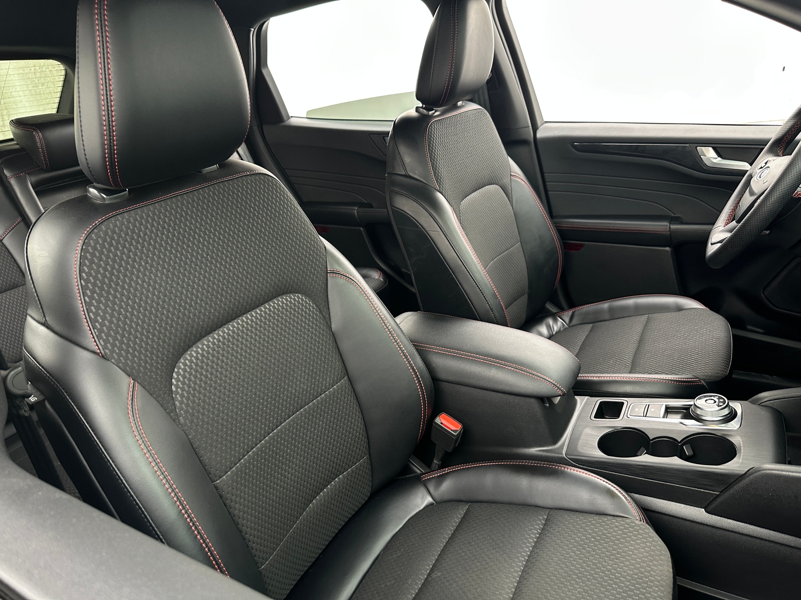 Thumbnail: 2023 Ford Escape - 2