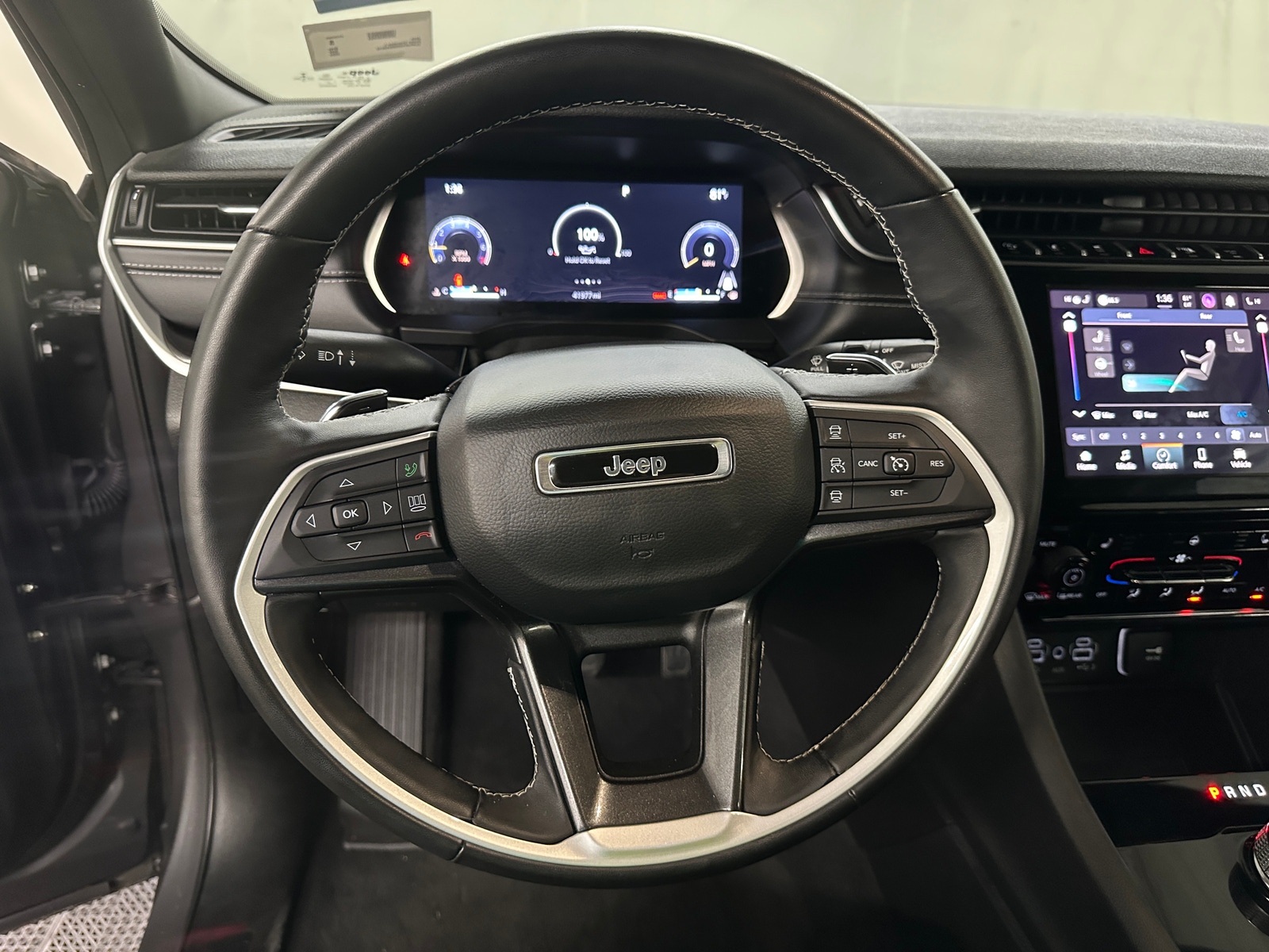 Thumbnail: 2022 Jeep Grand Cherokee L - 4