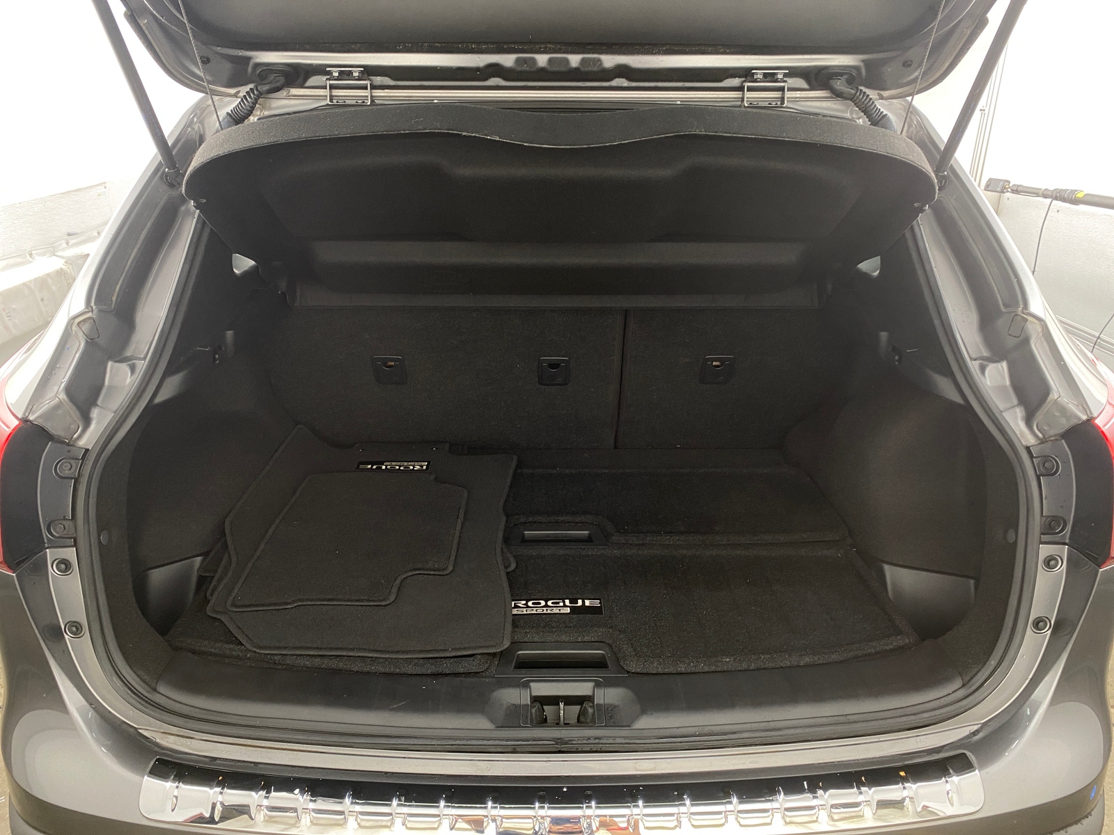 Thumbnail: 2019 Nissan Rogue Sport - 7
