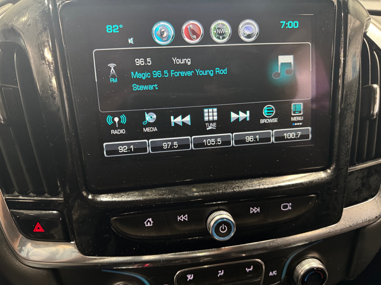 Thumbnail: 2018 Chevrolet Traverse - 4