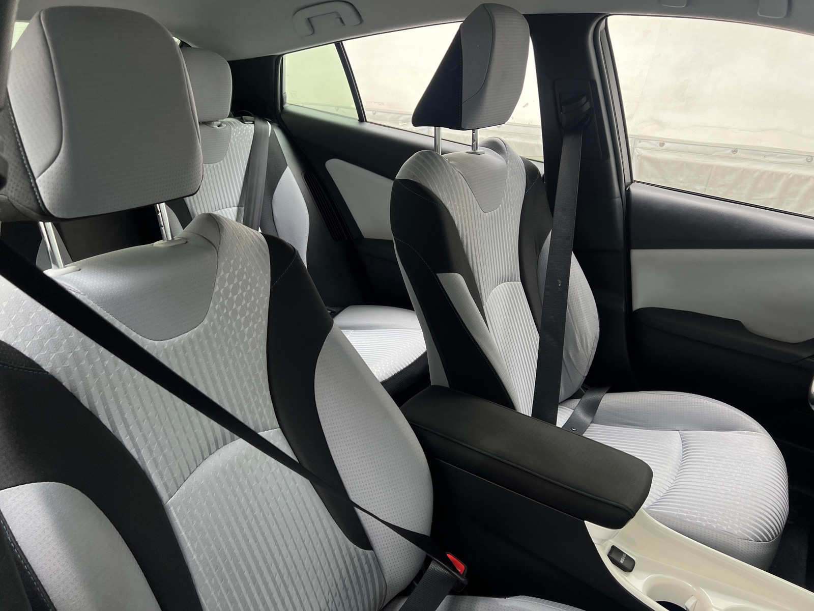 Thumbnail: 2017 Toyota Prius Prime - 2