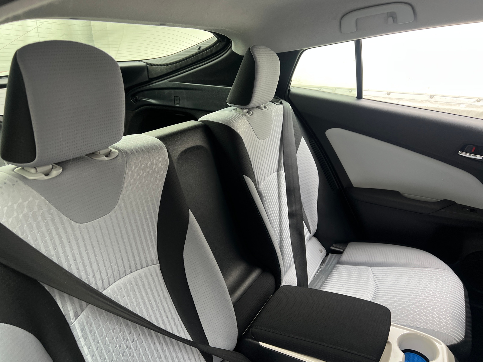 Thumbnail: 2017 Toyota Prius Prime - 6